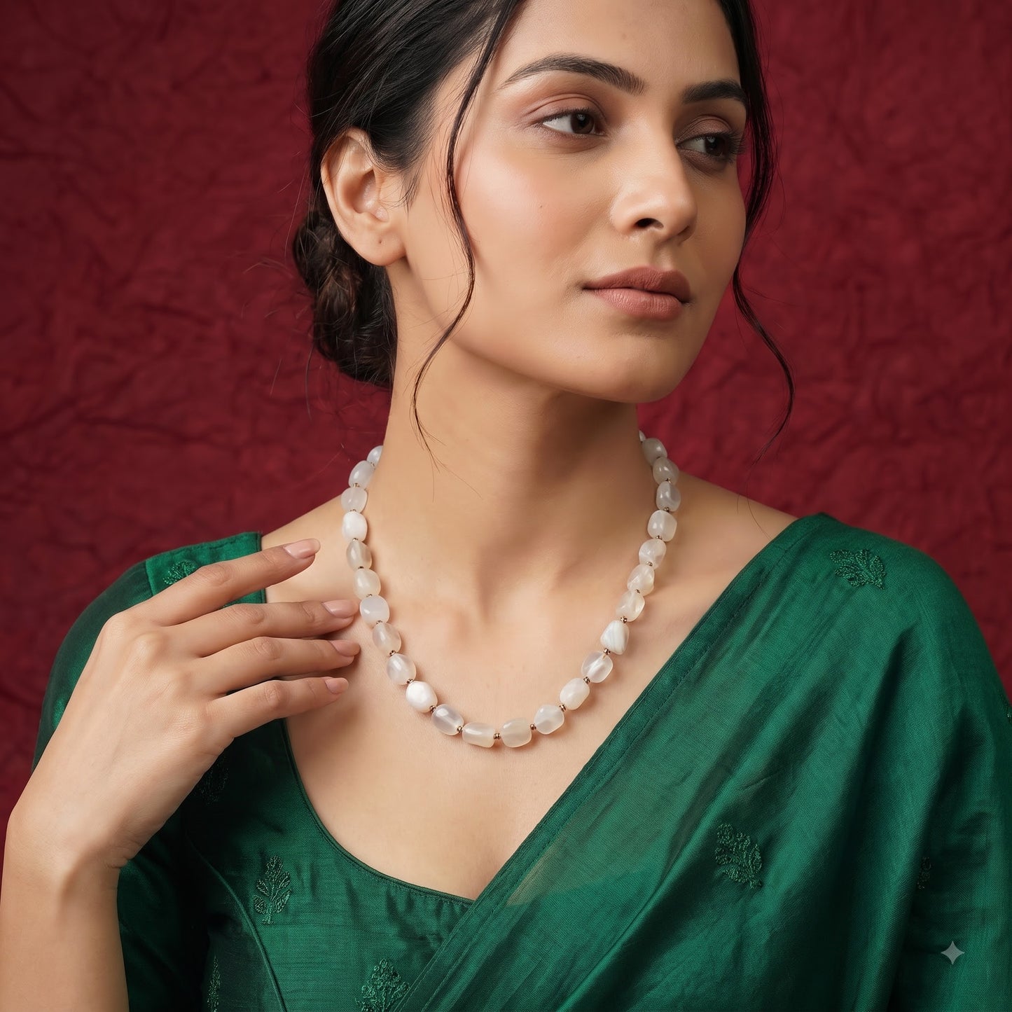 White Stone Beaded Necklace BNK04